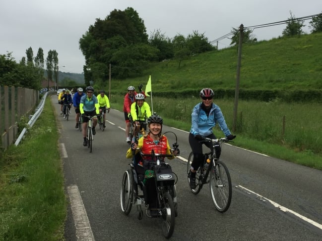 Cyclists and handcyclists in France