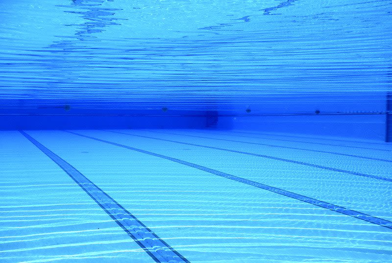 Underwater picture of a pool